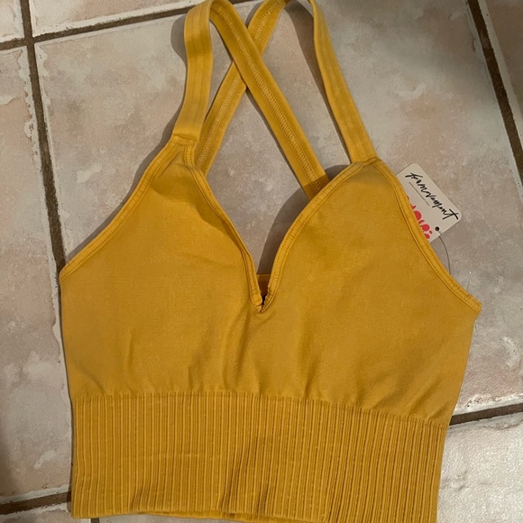 NWT | FP MOVEMENT WORKOUT CROP TOP - Picture 1 of 2